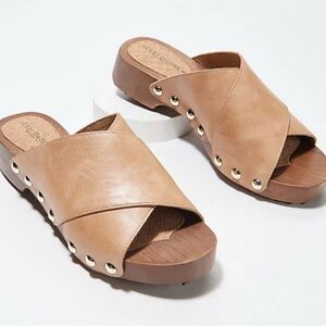 Stylish Kelsi Dagger Tan Cross-Band Sandals